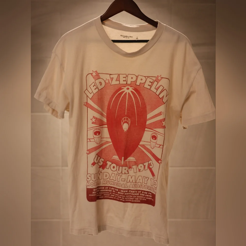 Abercrombie & Fitch Led Zeppelin Graphic Tee - White - Picture 2 of 6